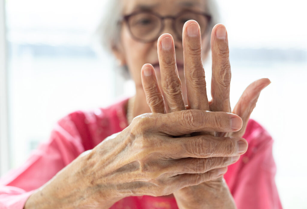 Osteoporosis vs Osteoarthritis – Key Differences to Know